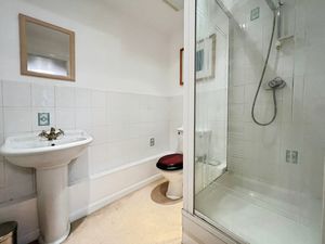 Photo 13- click for photo gallery